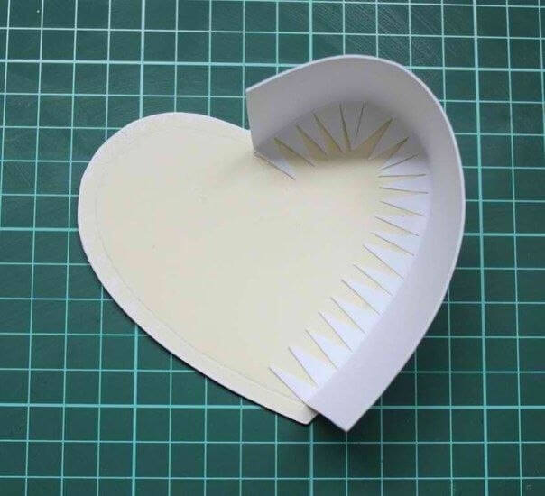 Коробочка-сердце из картона
