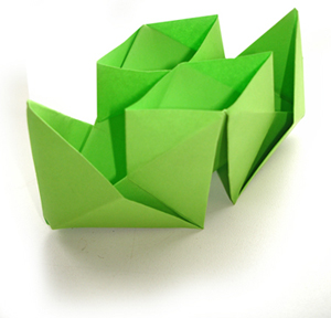 Оригами. Кораблик двухтрубный