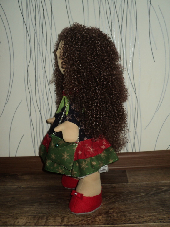 Теперь и у меня есть кукла большеножка)))