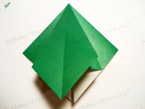 Новогодняя-оригами-елка-4