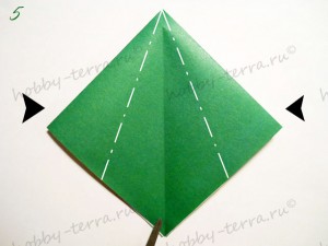 Новогодняя-оригами-елка-5