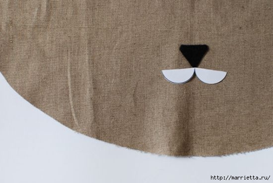 Детская подушечка из лоскутков - СОБАЧКА (4) (550x369, 88Kb)