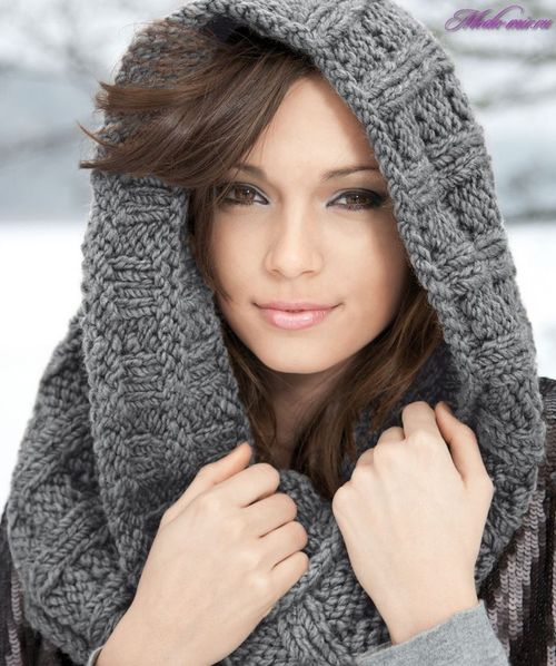 Советы стилиста: как правильно носить шарф-хомут