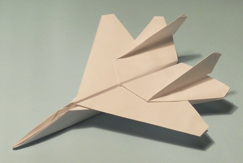 Модель бумажного самолетика