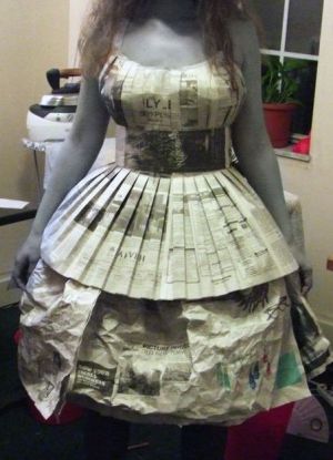 Как сделать платье из газет57