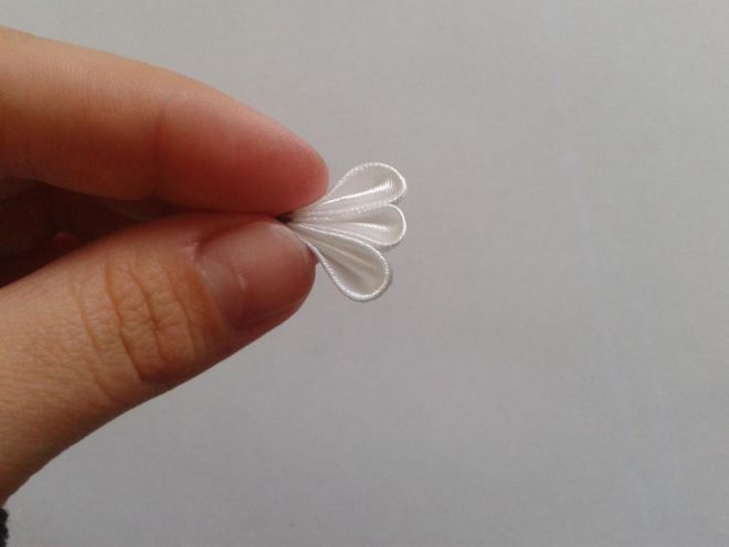 ромашка канзаши 14